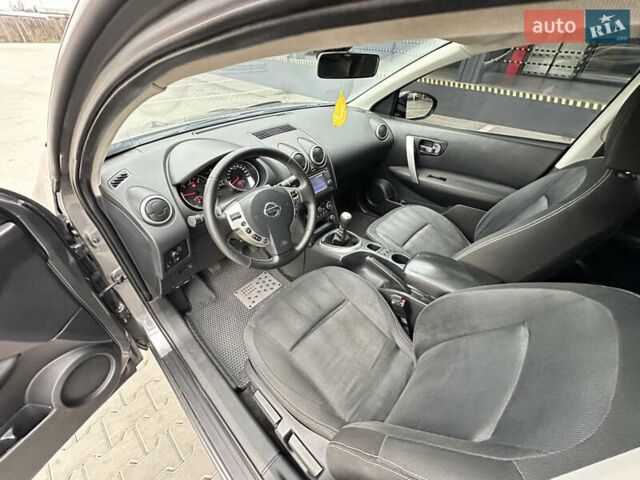 Серый Ниссан Кашкай, объемом двигателя 1.46 л и пробегом 293 тыс. км за 9500 $, фото 23 на Automoto.ua