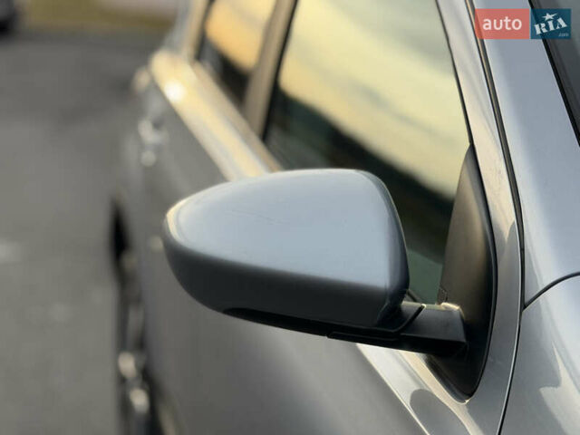 Сірий Ніссан Кашкай, об'ємом двигуна 1.6 л та пробігом 185 тис. км за 11799 $, фото 17 на Automoto.ua