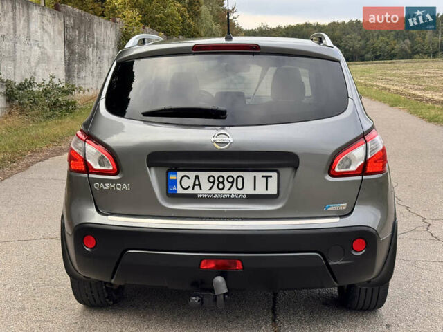 Серый Ниссан Кашкай, объемом двигателя 1.5 л и пробегом 252 тыс. км за 10500 $, фото 15 на Automoto.ua