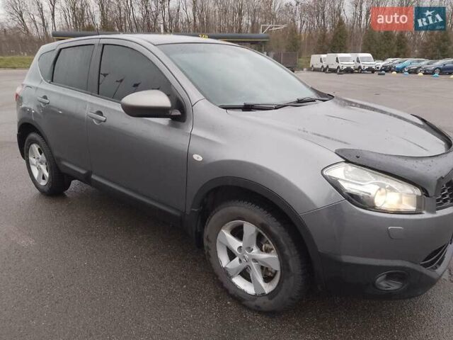 Серый Ниссан Кашкай, объемом двигателя 1.6 л и пробегом 228 тыс. км за 9900 $, фото 6 на Automoto.ua