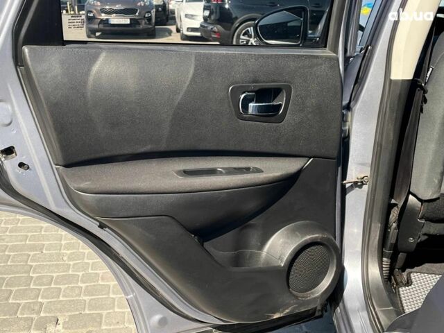 Сірий Ніссан Кашкай, об'ємом двигуна 1.6 л та пробігом 144 тис. км за 10990 $, фото 27 на Automoto.ua