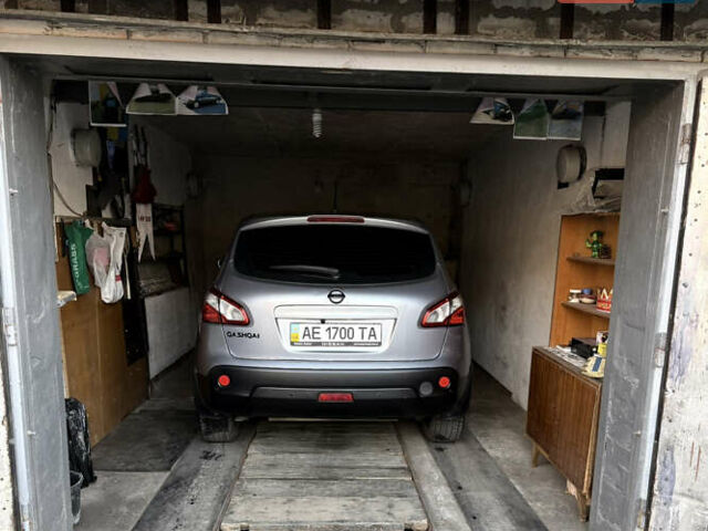 Серый Ниссан Кашкай, объемом двигателя 1.99 л и пробегом 148 тыс. км за 11500 $, фото 34 на Automoto.ua