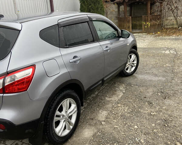 Серый Ниссан Кашкай, объемом двигателя 2 л и пробегом 262 тыс. км за 11200 $, фото 3 на Automoto.ua
