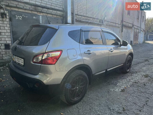 Серый Ниссан Кашкай, объемом двигателя 1.99 л и пробегом 148 тыс. км за 11500 $, фото 28 на Automoto.ua