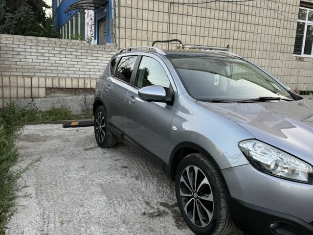 Сірий Ніссан Кашкай, об'ємом двигуна 1.5 л та пробігом 2 тис. км за 10800 $, фото 2 на Automoto.ua