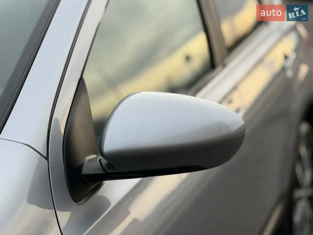 Сірий Ніссан Кашкай, об'ємом двигуна 1.6 л та пробігом 185 тис. км за 11799 $, фото 21 на Automoto.ua