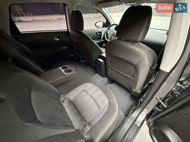 Серый Ниссан Кашкай, объемом двигателя 1.46 л и пробегом 293 тыс. км за 9500 $, фото 26 на Automoto.ua