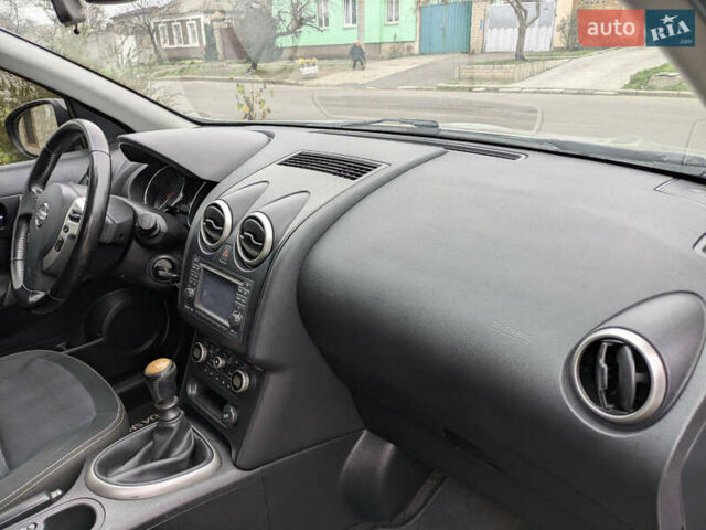 Серый Ниссан Кашкай, объемом двигателя 1.5 л и пробегом 231 тыс. км за 10500 $, фото 19 на Automoto.ua