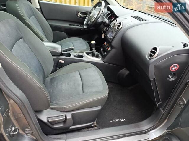 Серый Ниссан Кашкай, объемом двигателя 1.5 л и пробегом 178 тыс. км за 11750 $, фото 12 на Automoto.ua