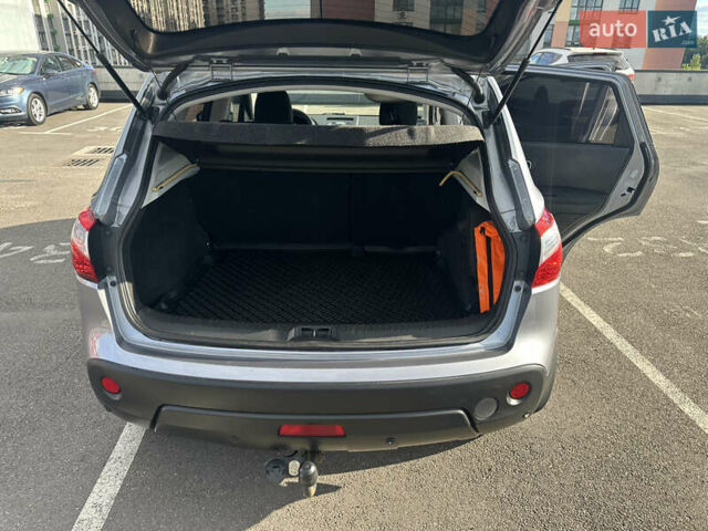 Серый Ниссан Кашкай, объемом двигателя 1.5 л и пробегом 220 тыс. км за 9600 $, фото 15 на Automoto.ua