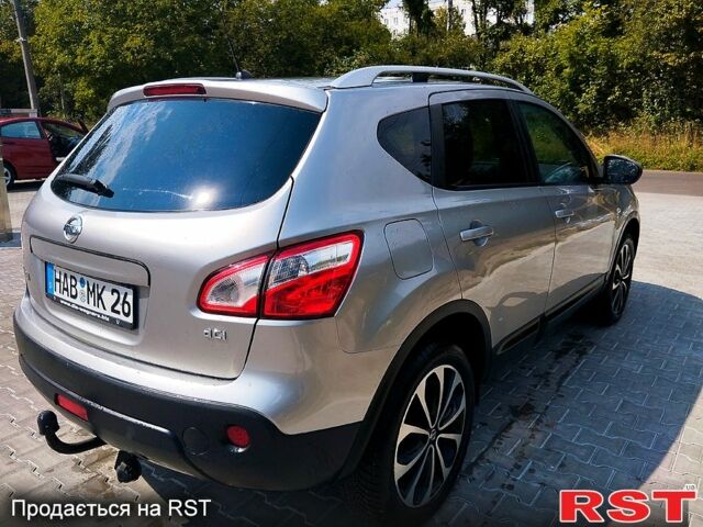 Серый Ниссан Кашкай, объемом двигателя 1.5 л и пробегом 215 тыс. км за 10500 $, фото 1 на Automoto.ua