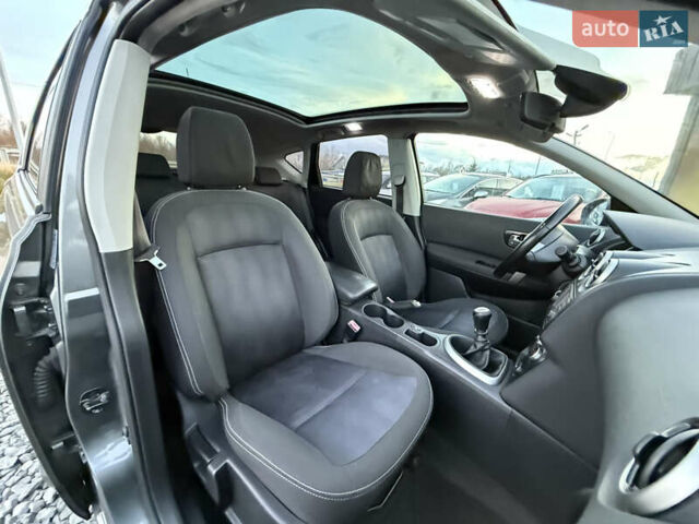 Сірий Ніссан Кашкай, об'ємом двигуна 1.6 л та пробігом 250 тис. км за 10700 $, фото 29 на Automoto.ua