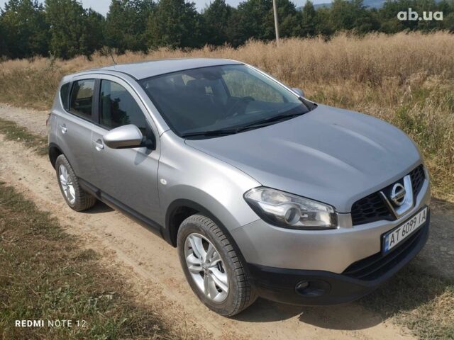 Серый Ниссан Кашкай, объемом двигателя 1.5 л и пробегом 231 тыс. км за 9900 $, фото 2 на Automoto.ua