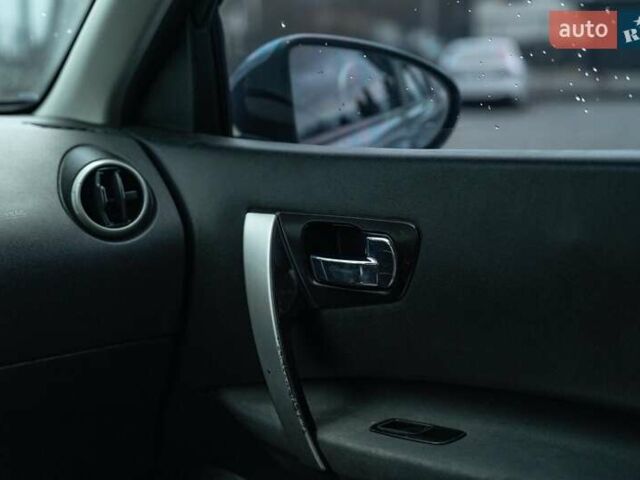 Серый Ниссан Кашкай, объемом двигателя 1.46 л и пробегом 324 тыс. км за 10500 $, фото 24 на Automoto.ua