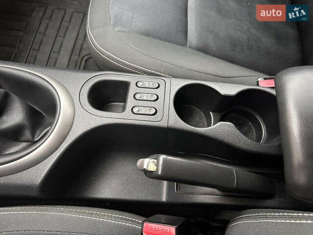 Сірий Ніссан Кашкай, об'ємом двигуна 0 л та пробігом 230 тис. км за 9900 $, фото 39 на Automoto.ua