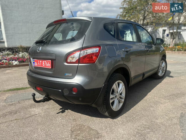 Серый Ниссан Кашкай, объемом двигателя 1.5 л и пробегом 230 тыс. км за 9900 $, фото 11 на Automoto.ua