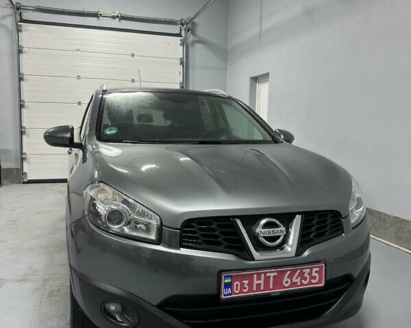 Серый Ниссан Кашкай, объемом двигателя 1.6 л и пробегом 167 тыс. км за 10750 $, фото 4 на Automoto.ua