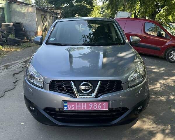 Сірий Ніссан Кашкай, об'ємом двигуна 2 л та пробігом 205 тис. км за 11500 $, фото 1 на Automoto.ua