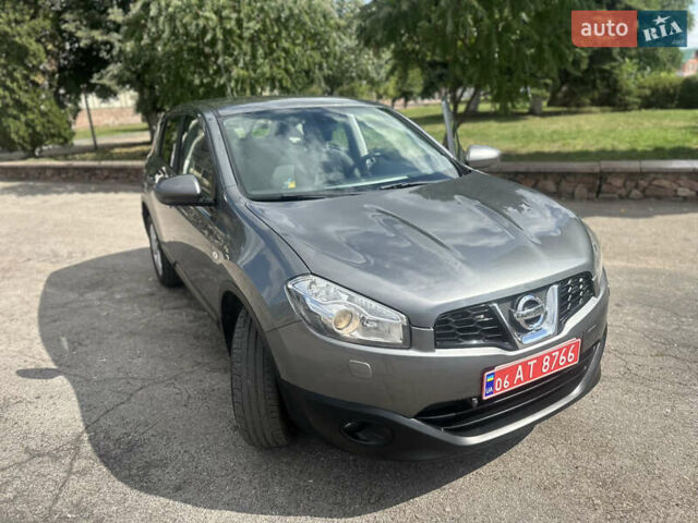 Серый Ниссан Кашкай, объемом двигателя 1.5 л и пробегом 230 тыс. км за 9900 $, фото 16 на Automoto.ua