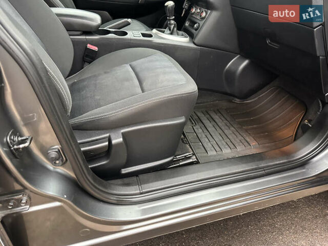 Сірий Ніссан Кашкай, об'ємом двигуна 0 л та пробігом 230 тис. км за 9900 $, фото 34 на Automoto.ua
