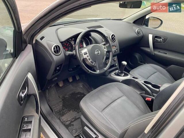Серый Ниссан Кашкай, объемом двигателя 1.6 л и пробегом 225 тыс. км за 9650 $, фото 17 на Automoto.ua