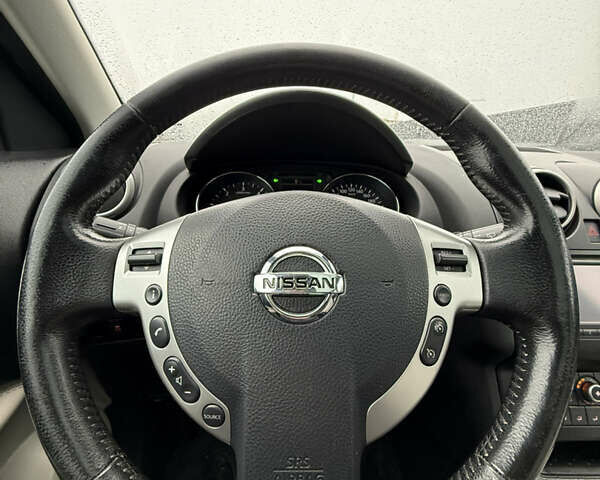 Серый Ниссан Кашкай, объемом двигателя 2 л и пробегом 253 тыс. км за 11750 $, фото 57 на Automoto.ua