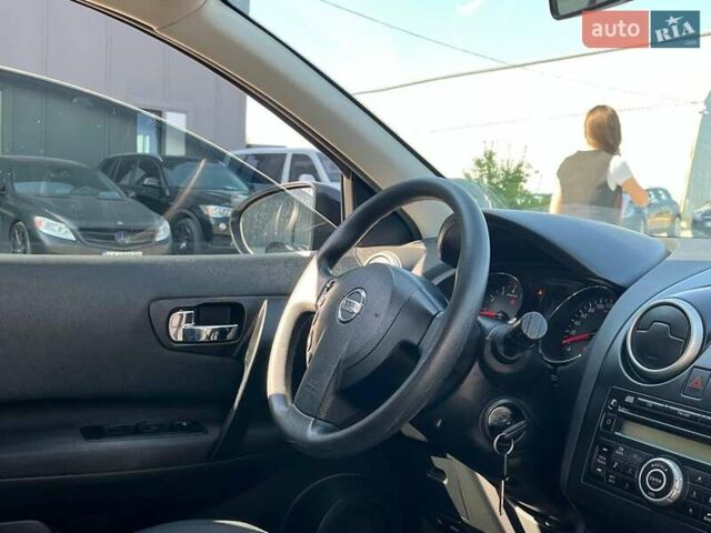 Серый Ниссан Кашкай, объемом двигателя 1.6 л и пробегом 144 тыс. км за 10990 $, фото 15 на Automoto.ua