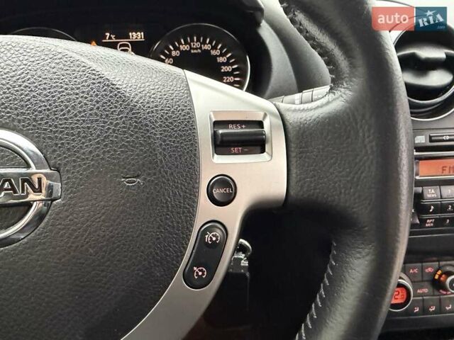 Серый Ниссан Кашкай, объемом двигателя 2 л и пробегом 135 тыс. км за 10500 $, фото 23 на Automoto.ua
