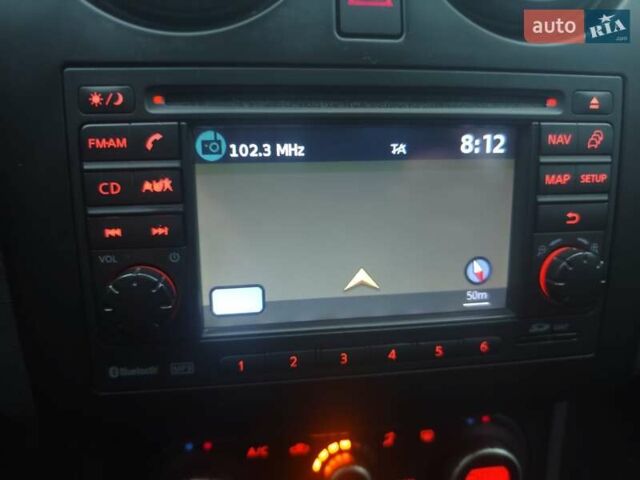 Серый Ниссан Кашкай, объемом двигателя 1.6 л и пробегом 213 тыс. км за 9950 $, фото 51 на Automoto.ua