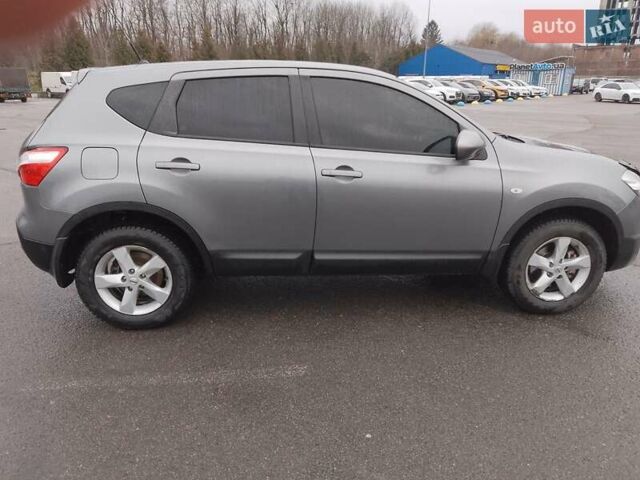 Серый Ниссан Кашкай, объемом двигателя 1.6 л и пробегом 228 тыс. км за 9900 $, фото 5 на Automoto.ua