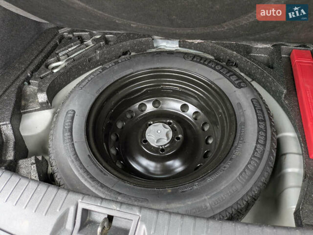 Серый Ниссан Кашкай, объемом двигателя 1.5 л и пробегом 231 тыс. км за 10500 $, фото 13 на Automoto.ua