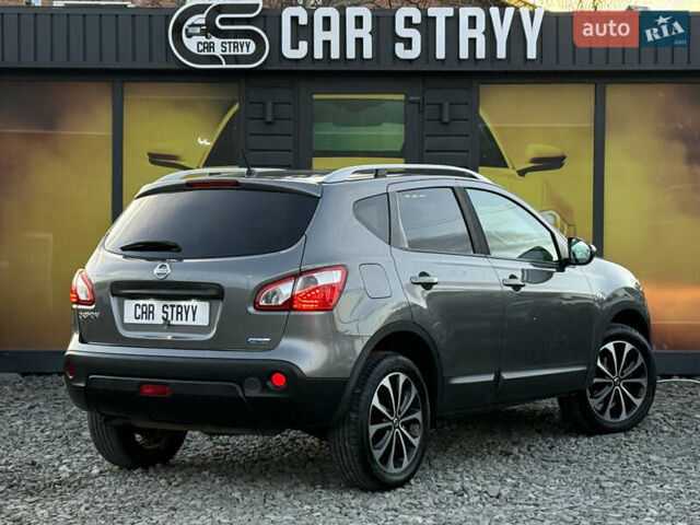Сірий Ніссан Кашкай, об'ємом двигуна 1.6 л та пробігом 250 тис. км за 10700 $, фото 3 на Automoto.ua