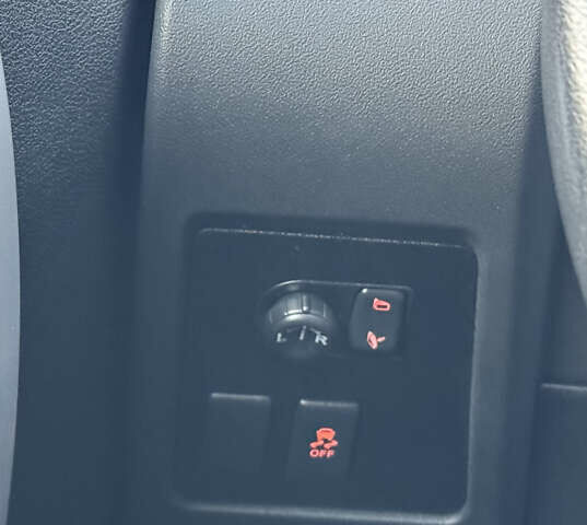 Серый Ниссан Кашкай, объемом двигателя 2 л и пробегом 242 тыс. км за 12550 $, фото 44 на Automoto.ua