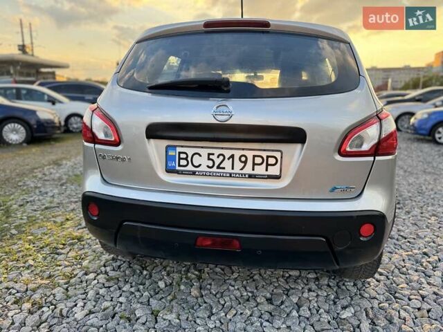 Серый Ниссан Кашкай, объемом двигателя 1.5 л и пробегом 279 тыс. км за 9300 $, фото 17 на Automoto.ua