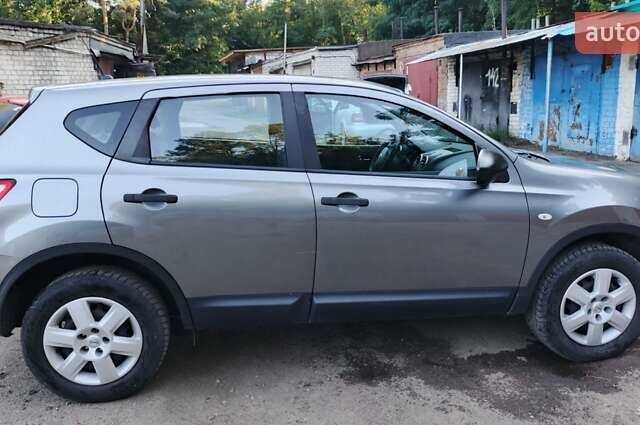 Сірий Ніссан Кашкай, об'ємом двигуна 1.5 л та пробігом 225 тис. км за 9500 $, фото 17 на Automoto.ua