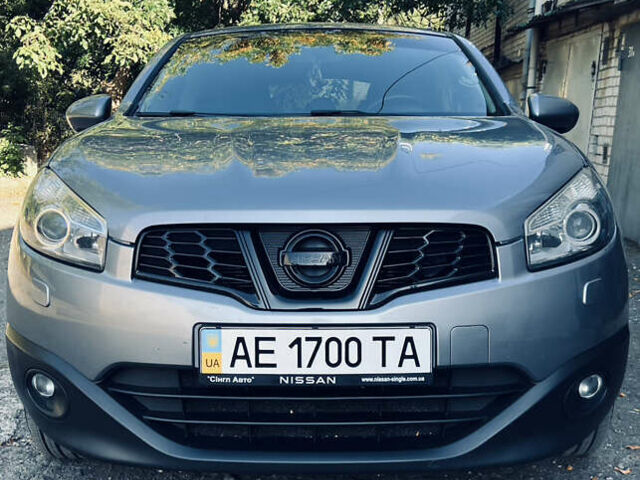 Серый Ниссан Кашкай, объемом двигателя 1.99 л и пробегом 148 тыс. км за 11500 $, фото 2 на Automoto.ua
