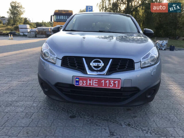 Серый Ниссан Кашкай, объемом двигателя 1.6 л и пробегом 285 тыс. км за 7999 $, фото 1 на Automoto.ua