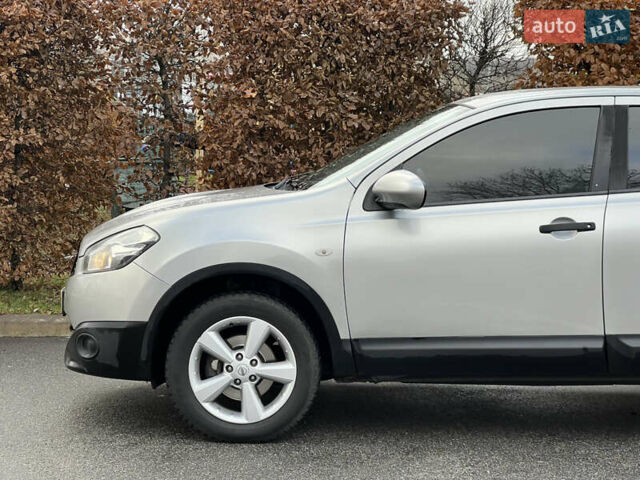 Серый Ниссан Кашкай, объемом двигателя 1.5 л и пробегом 271 тыс. км за 8750 $, фото 11 на Automoto.ua