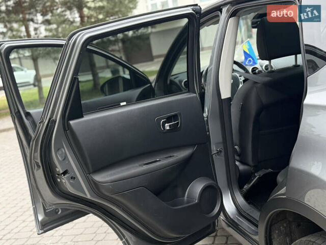 Серый Ниссан Кашкай, объемом двигателя 2 л и пробегом 260 тыс. км за 10999 $, фото 19 на Automoto.ua