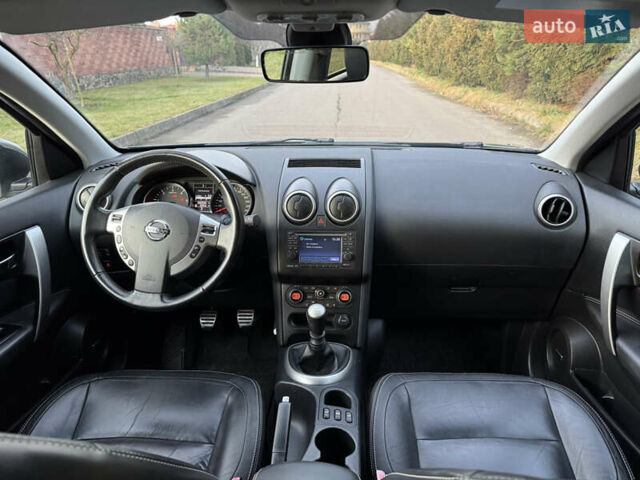 Серый Ниссан Кашкай, объемом двигателя 2 л и пробегом 242 тыс. км за 12550 $, фото 1 на Automoto.ua