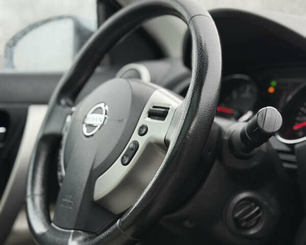 Серый Ниссан Кашкай, объемом двигателя 2 л и пробегом 253 тыс. км за 11750 $, фото 50 на Automoto.ua