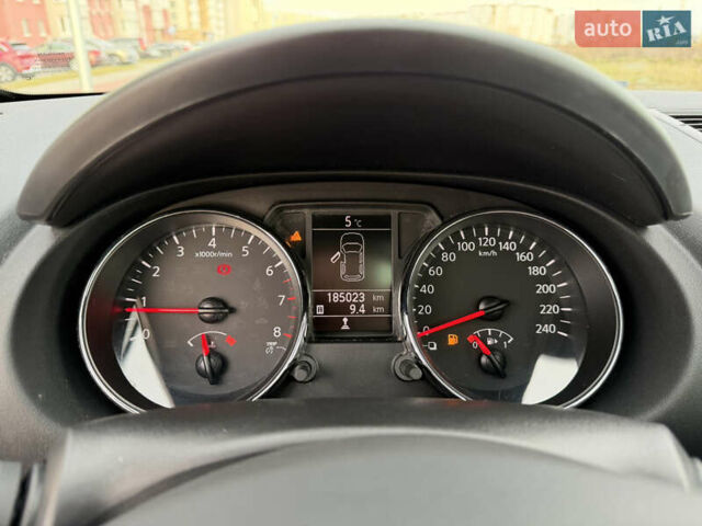 Сірий Ніссан Кашкай, об'ємом двигуна 1.6 л та пробігом 185 тис. км за 11799 $, фото 43 на Automoto.ua