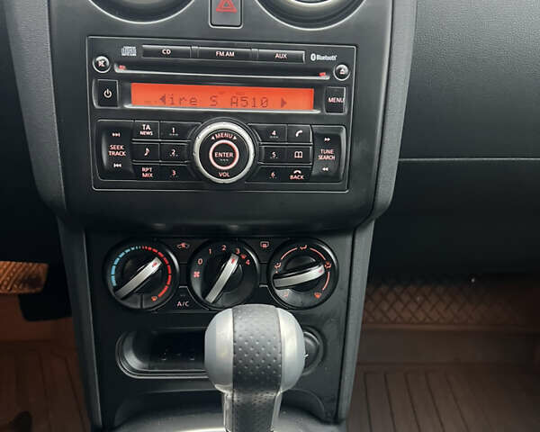 Сірий Ніссан Кашкай, об'ємом двигуна 2 л та пробігом 142 тис. км за 9750 $, фото 48 на Automoto.ua