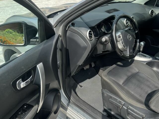 Серый Ниссан Кашкай, объемом двигателя 2 л и пробегом 268 тыс. км за 9333 $, фото 4 на Automoto.ua