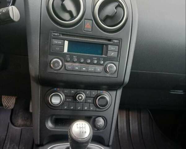 Сірий Ніссан Кашкай, об'ємом двигуна 1.5 л та пробігом 247 тис. км за 11300 $, фото 1 на Automoto.ua