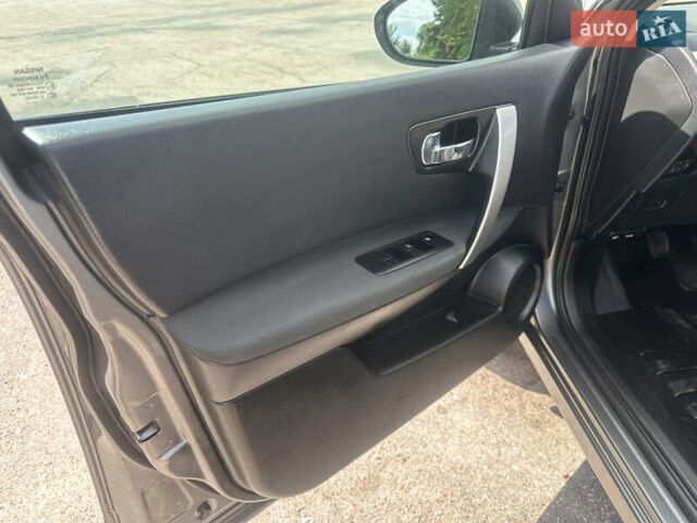 Серый Ниссан Кашкай, объемом двигателя 1.5 л и пробегом 230 тыс. км за 9900 $, фото 44 на Automoto.ua
