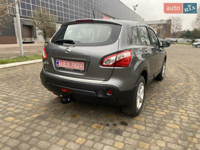 Серый Ниссан Кашкай, объемом двигателя 1.6 л и пробегом 195 тыс. км за 10600 $, фото 8 на Automoto.ua