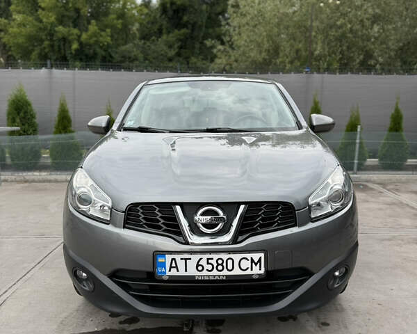 Сірий Ніссан Кашкай, об'ємом двигуна 1.5 л та пробігом 228 тис. км за 10500 $, фото 4 на Automoto.ua