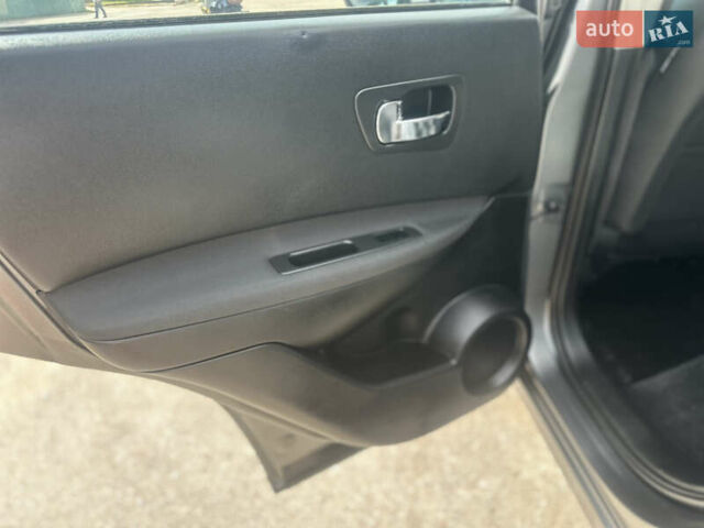 Серый Ниссан Кашкай, объемом двигателя 1.5 л и пробегом 230 тыс. км за 9900 $, фото 36 на Automoto.ua