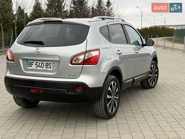 Серый Ниссан Кашкай, объемом двигателя 1.5 л и пробегом 220 тыс. км за 10400 $, фото 3 на Automoto.ua